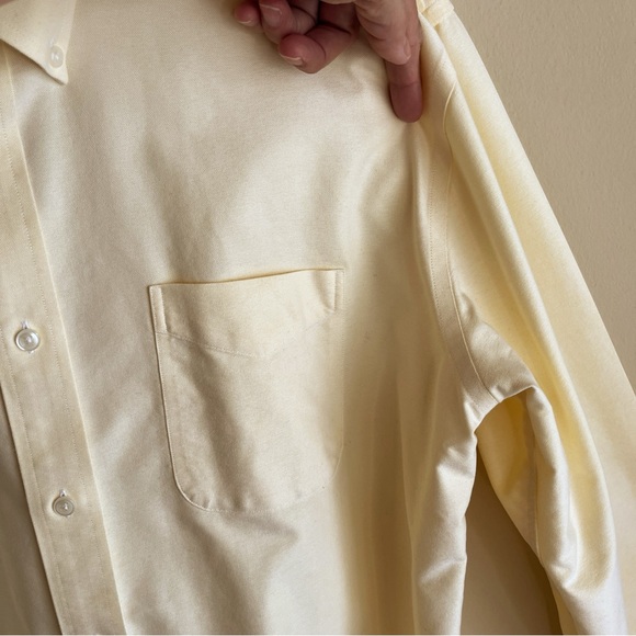 LL Bean Button-down Shirt Yellow Size 18-35 Wrinkle Resistant Slightly Fitted - Picture 4 of 7
